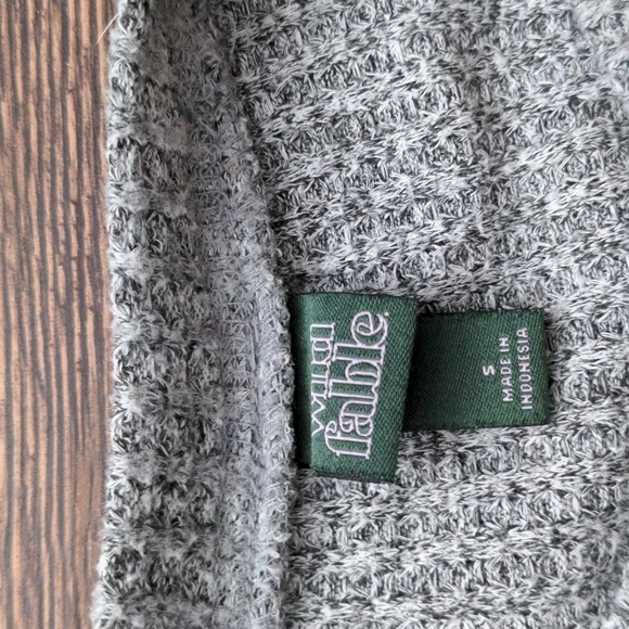 Wild Fable Womans Small Baggy Short Sweater - Picture 3 of 6